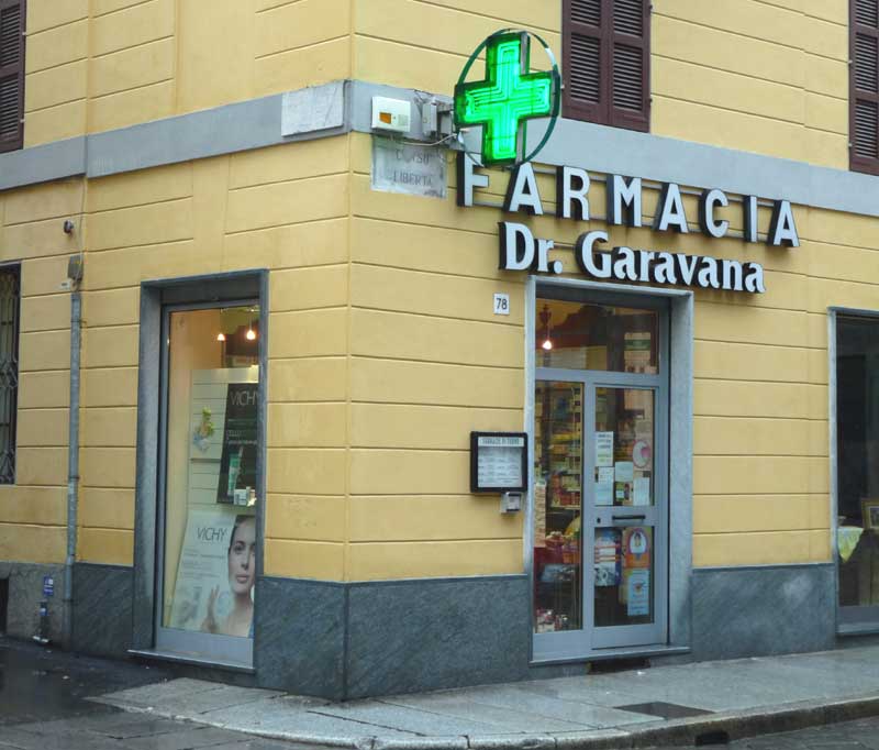 Esterno della Farmacia Garavana